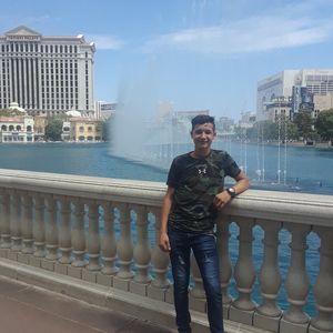 Meet your Posher, Manuel